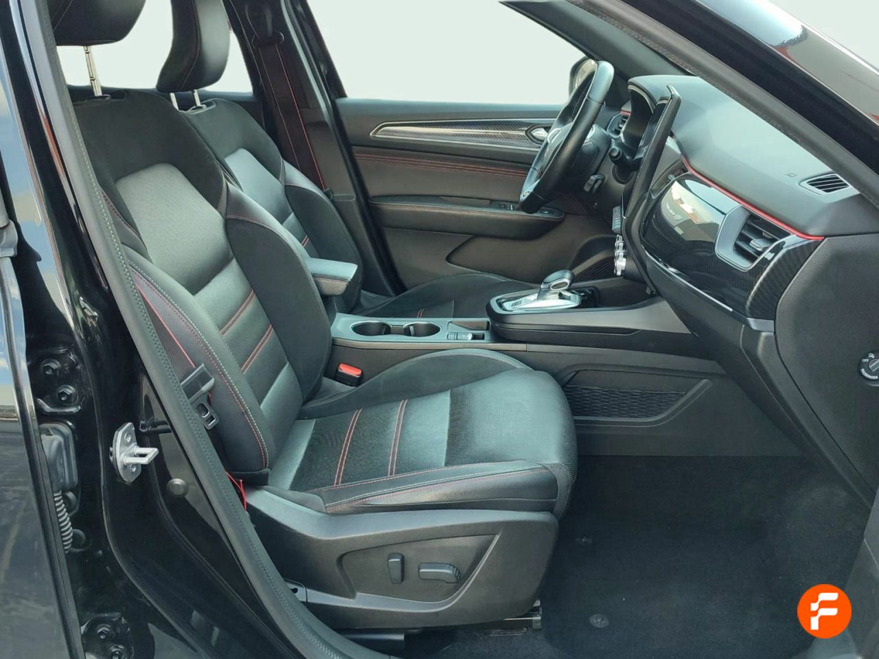 Foto Renault Arkana 25