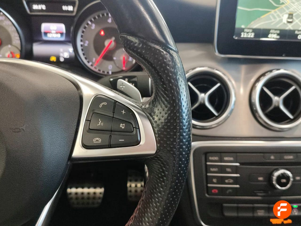 Foto Mercedes-Benz Clase GLA 12