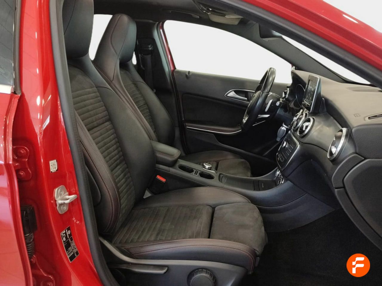 Foto Mercedes-Benz Clase GLA 20