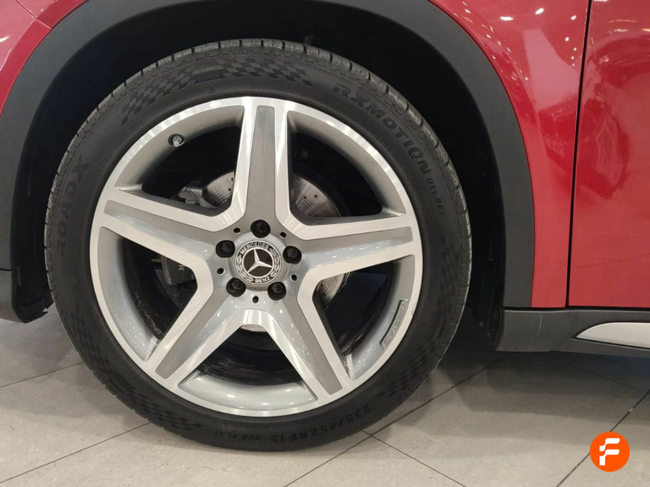 Foto Mercedes-Benz Clase GLA 24