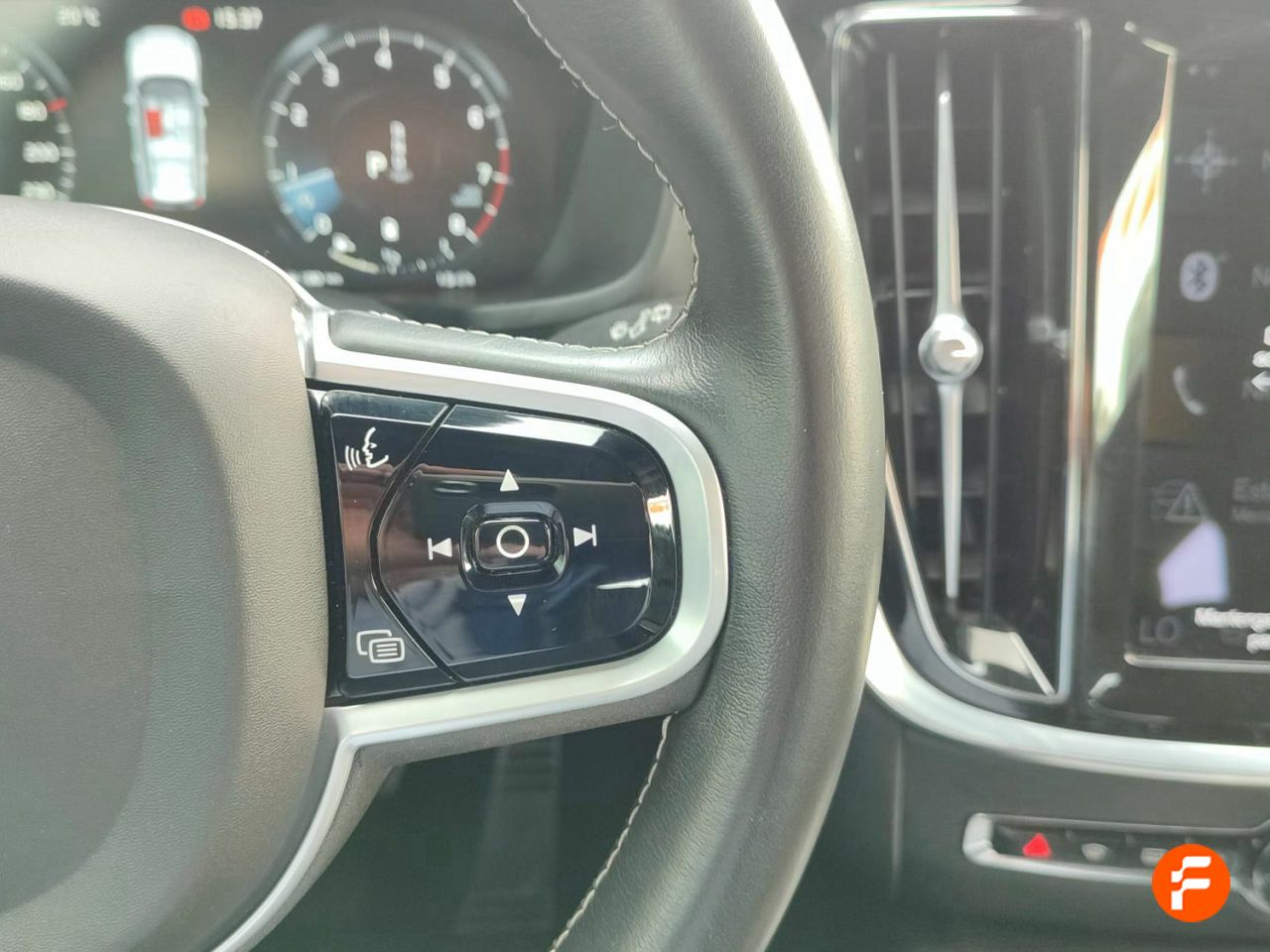 Foto Volvo V60 13