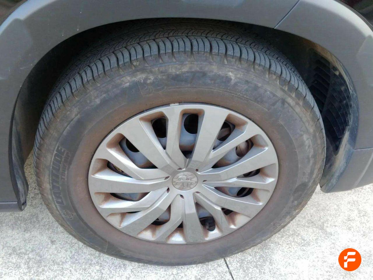 Foto Peugeot Rifter 11