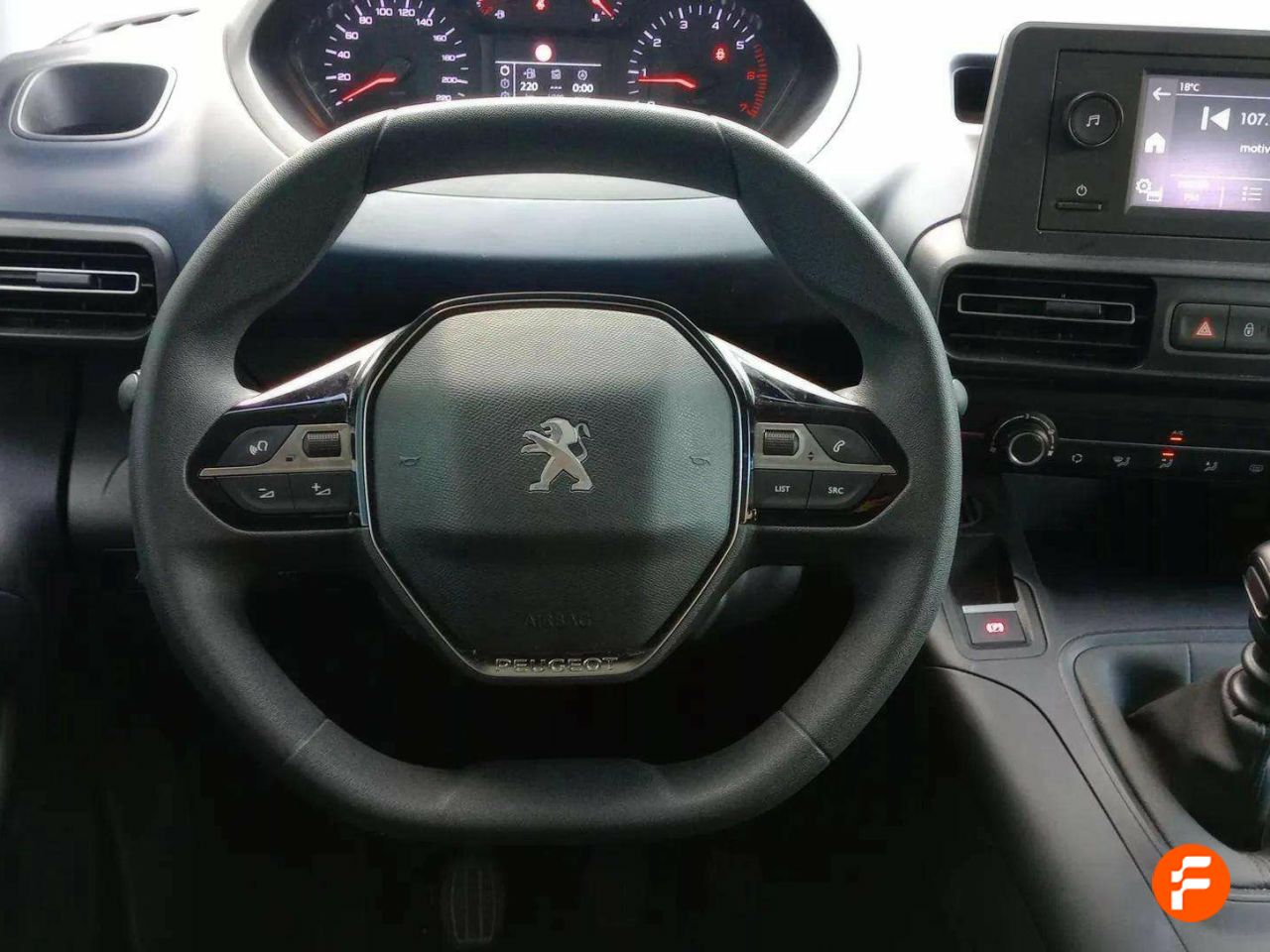 Foto Peugeot Rifter 18