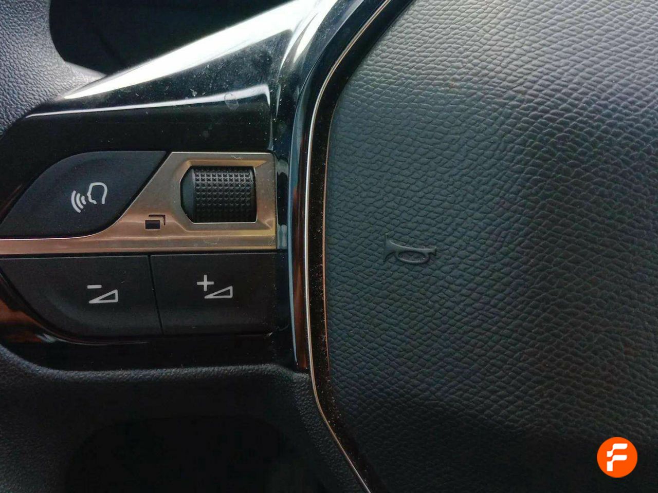 Foto Peugeot Rifter 19