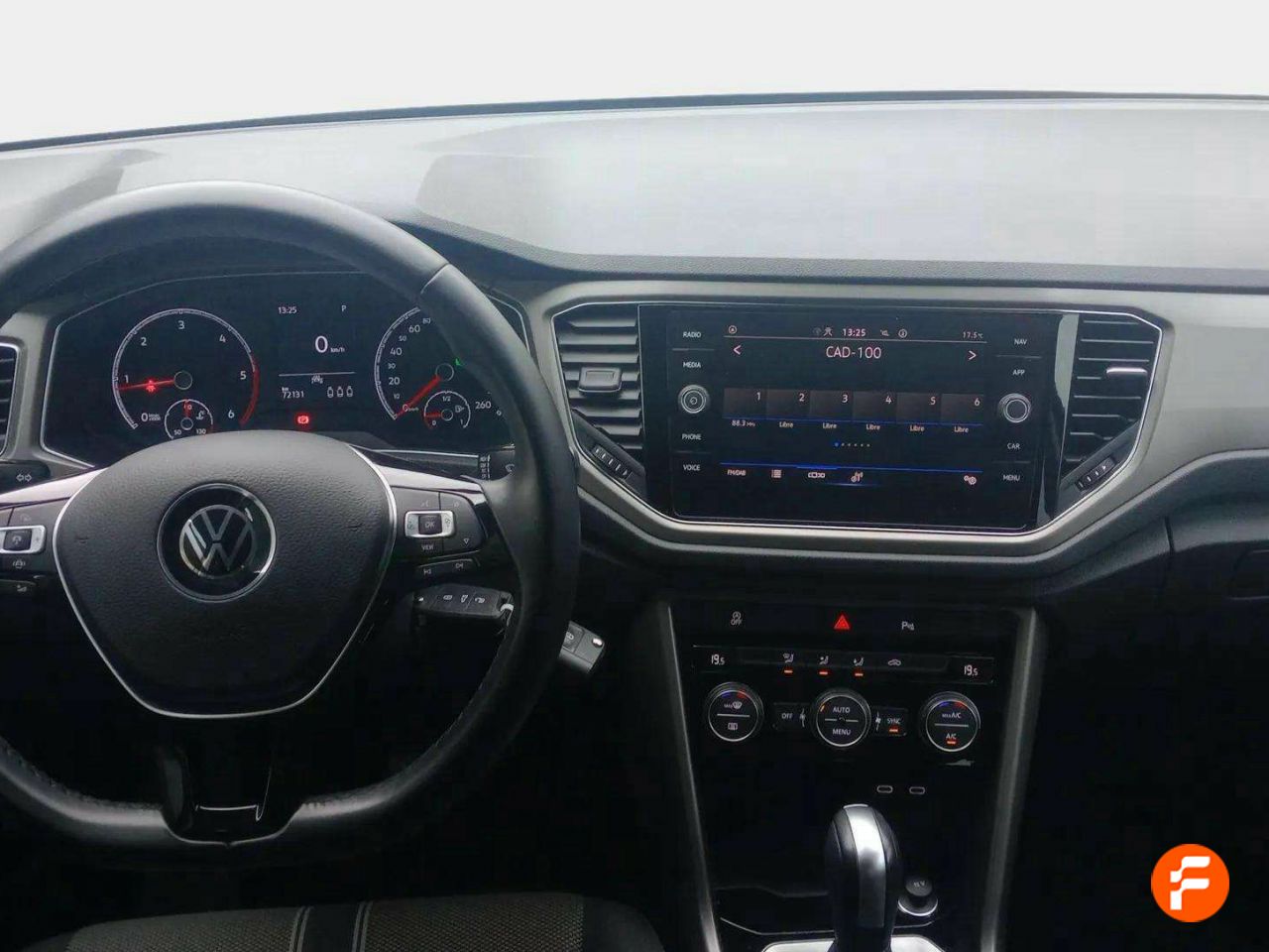 Foto Volkswagen T-Roc 10