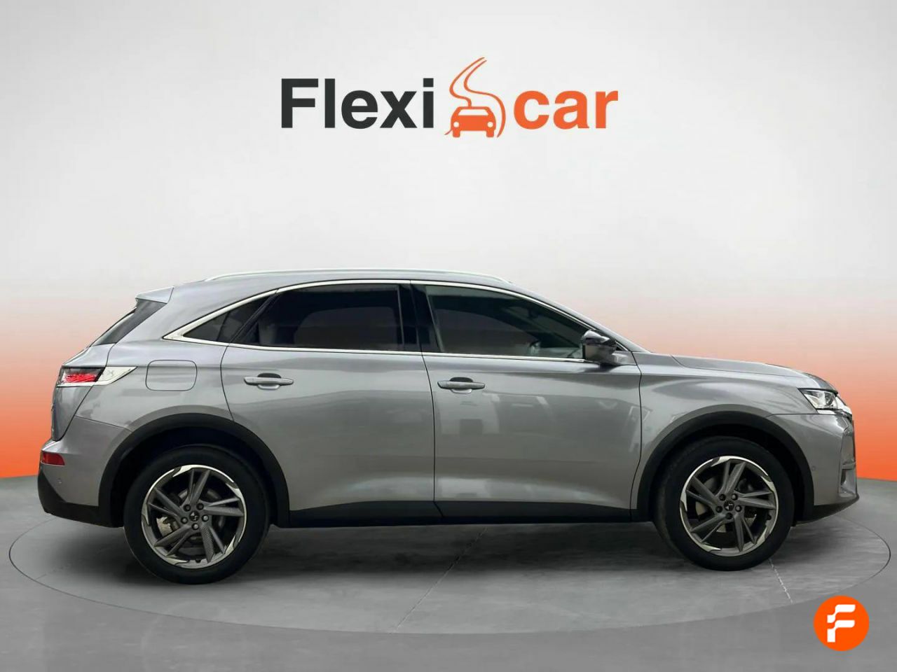 Foto DS Automobiles DS 7 9