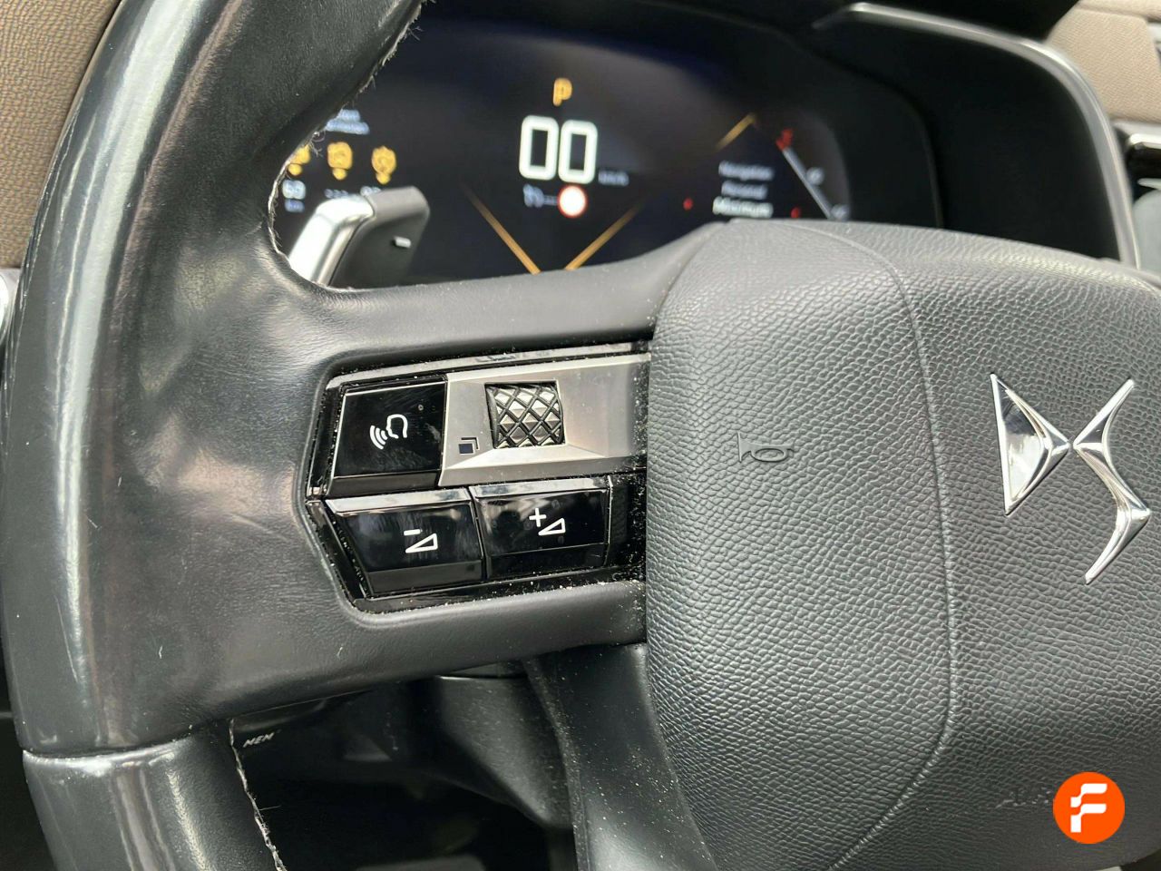 Foto DS Automobiles DS 7 14