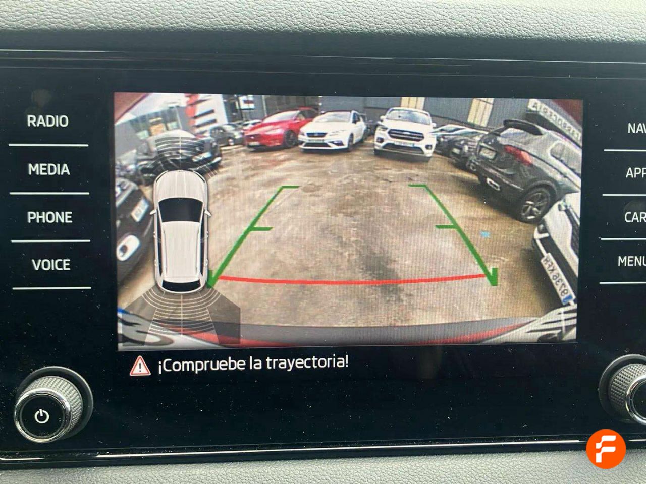 Foto Skoda Karoq 18