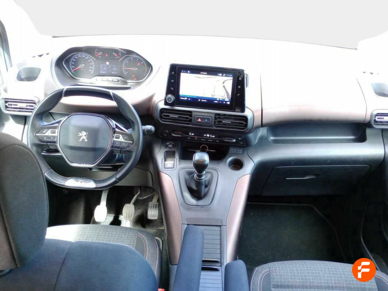 Foto Peugeot Rifter 13