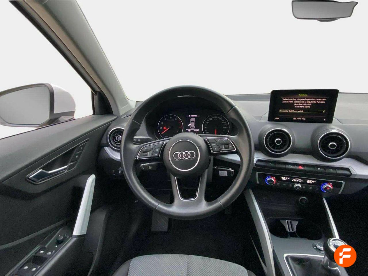Foto Audi Q2 11