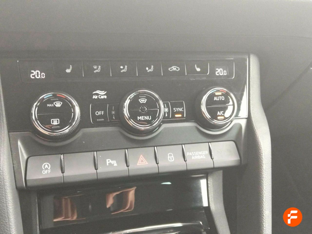 Foto Skoda Karoq 18