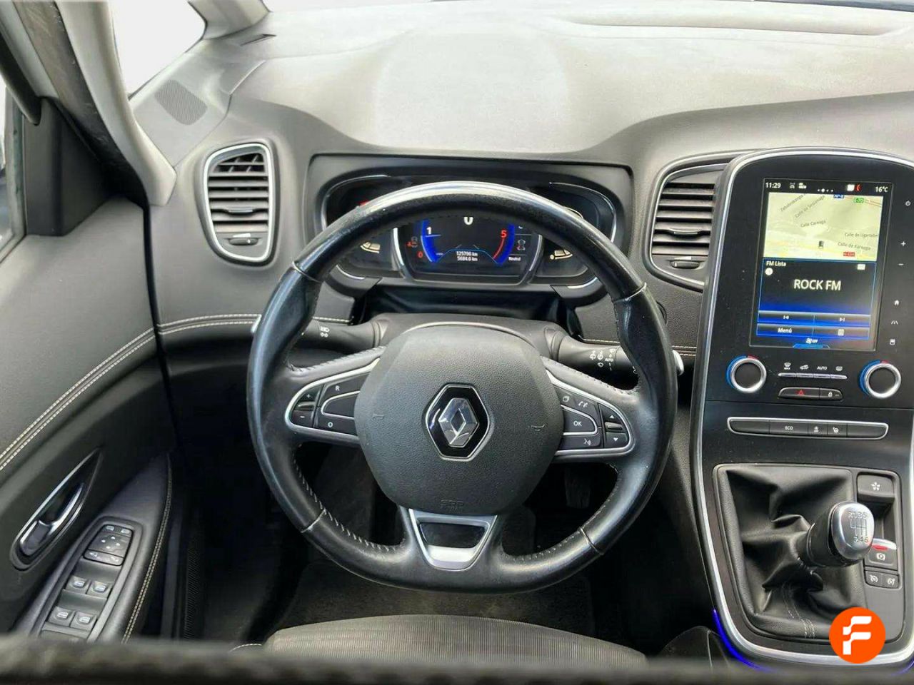Foto Renault Scénic 13