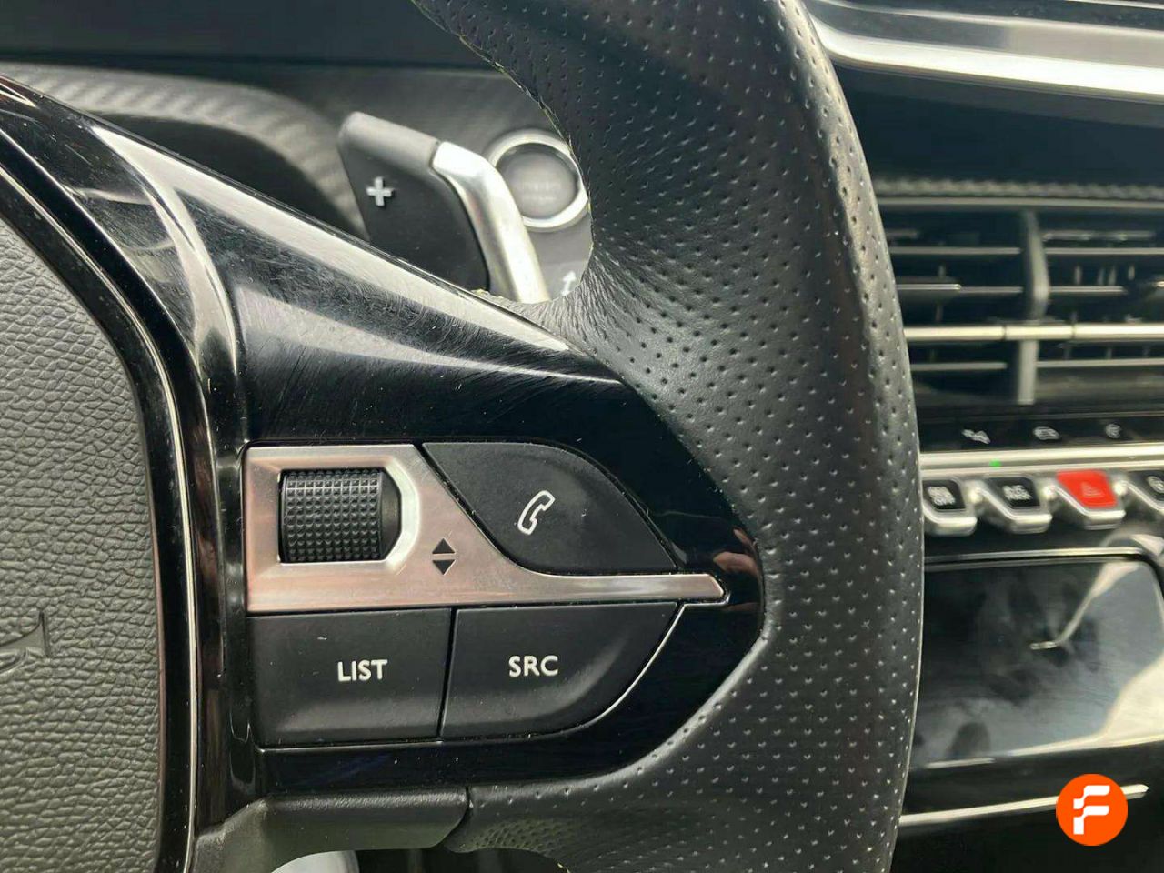 Foto Peugeot 2008 23