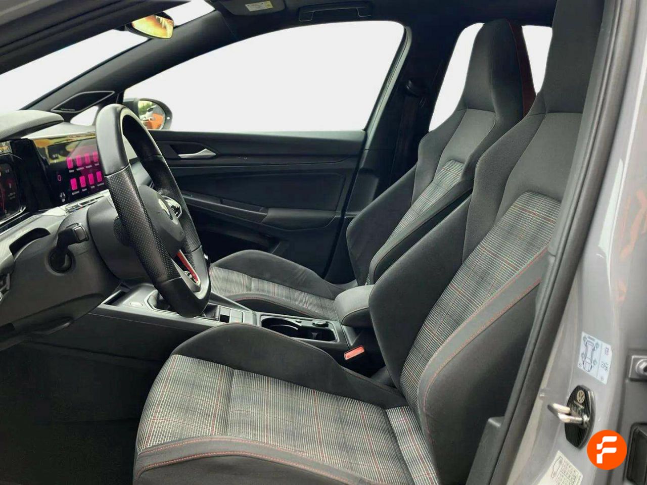 Foto Volkswagen Golf 14