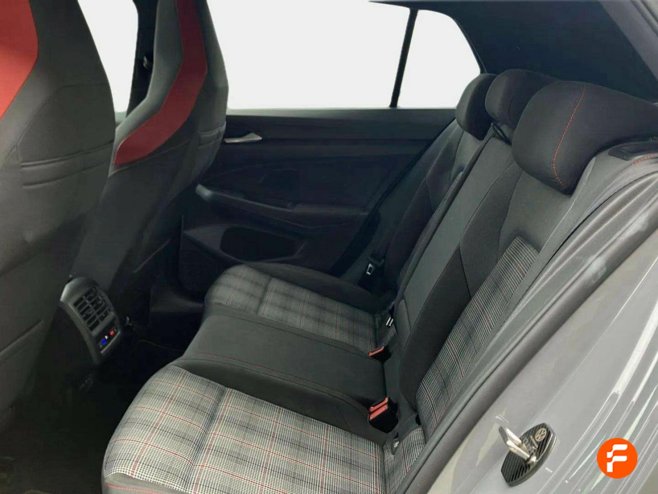 Foto Volkswagen Golf 15