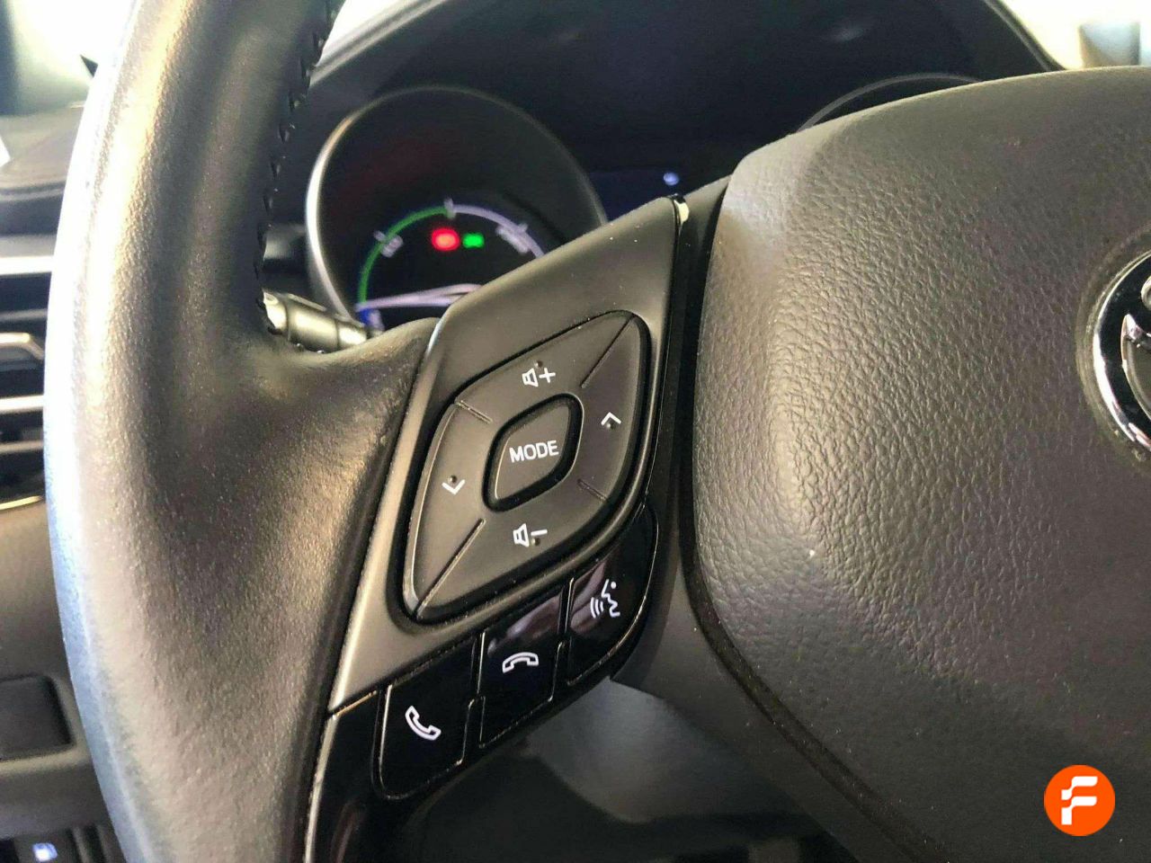 Foto Toyota C-HR 14