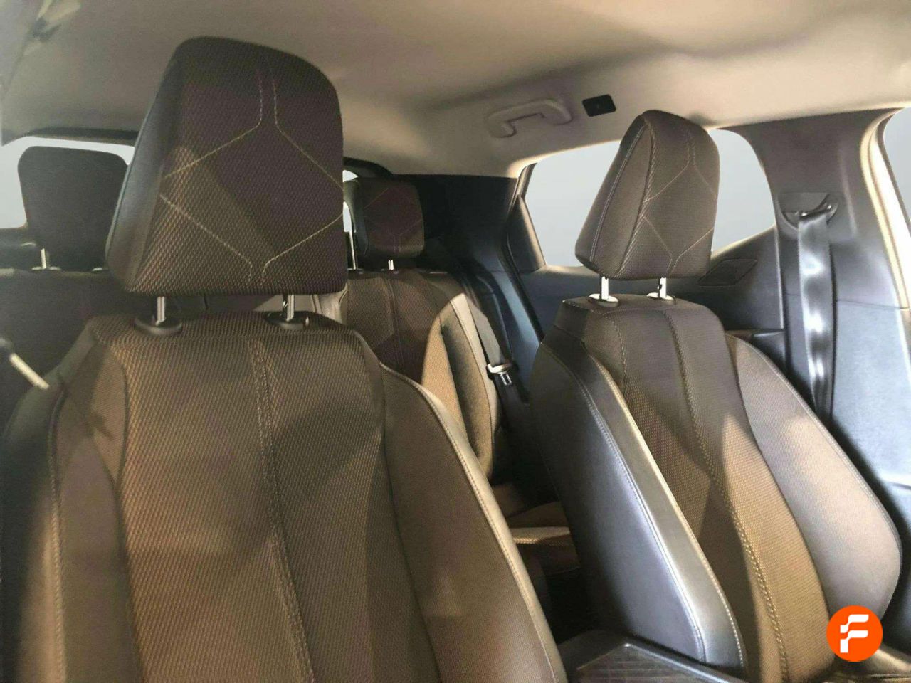 Foto DS Automobiles DS 3 12