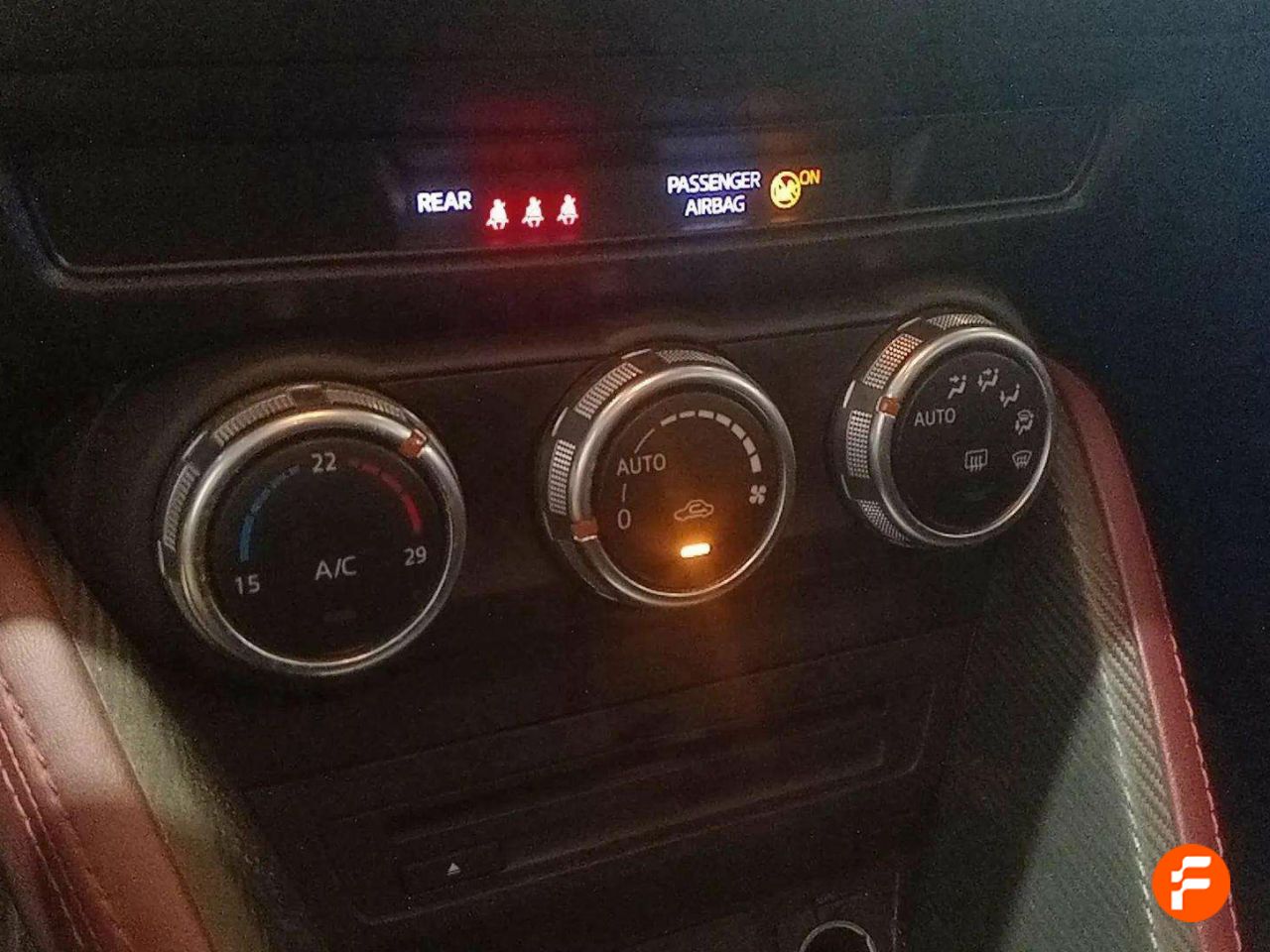 Foto Mazda CX-3 11