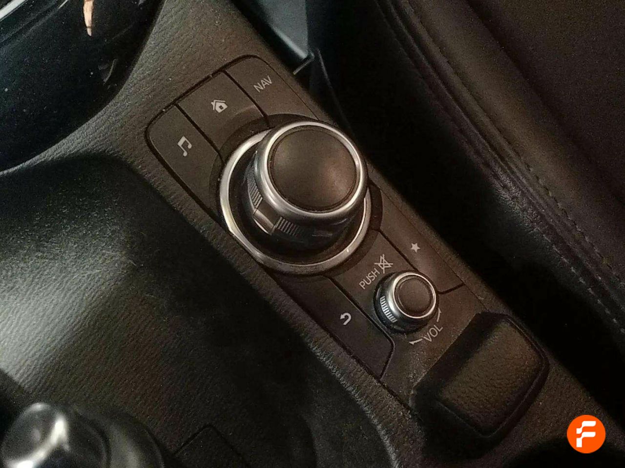 Foto Mazda CX-3 13