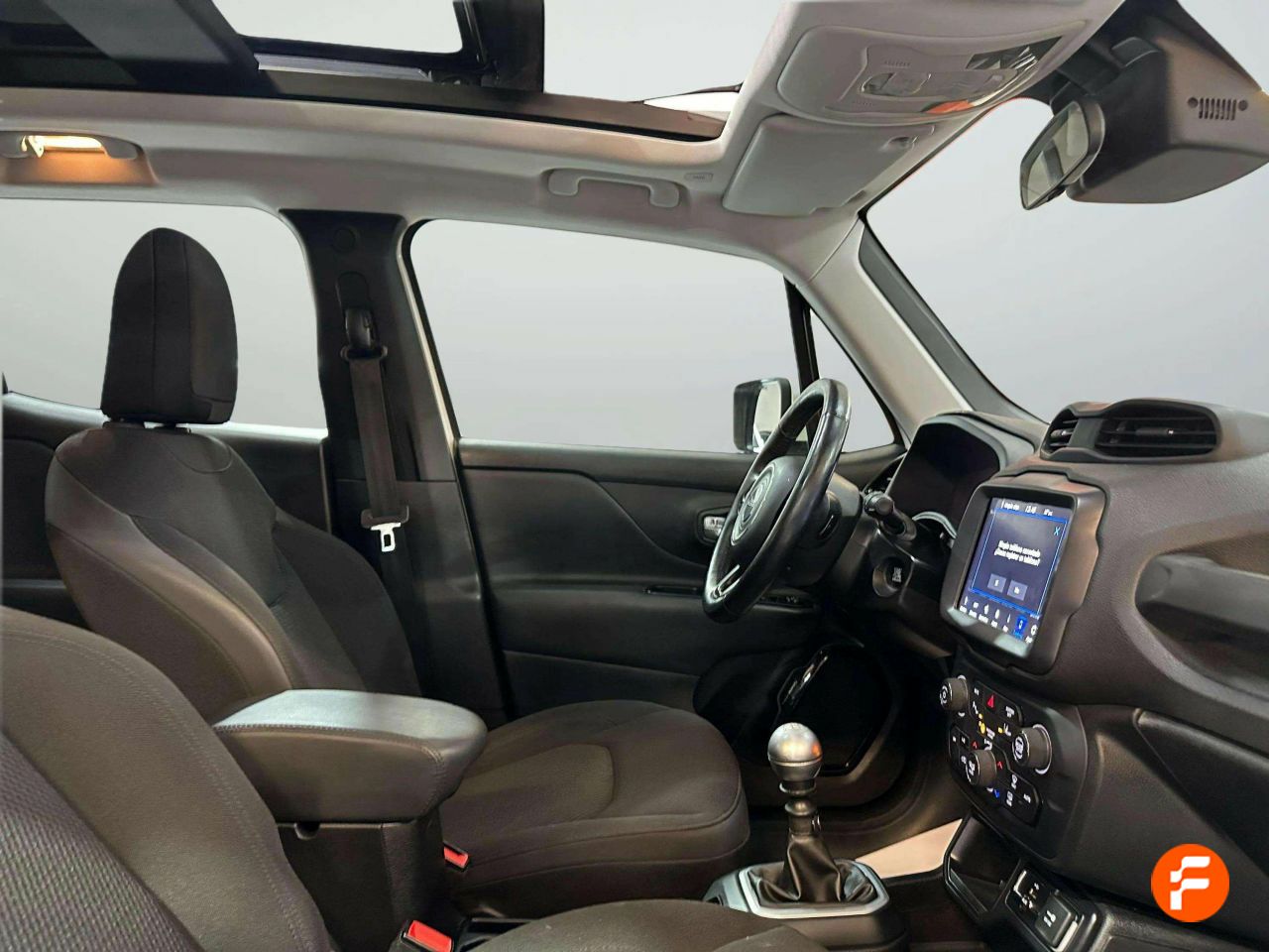 Foto Jeep Renegade 13