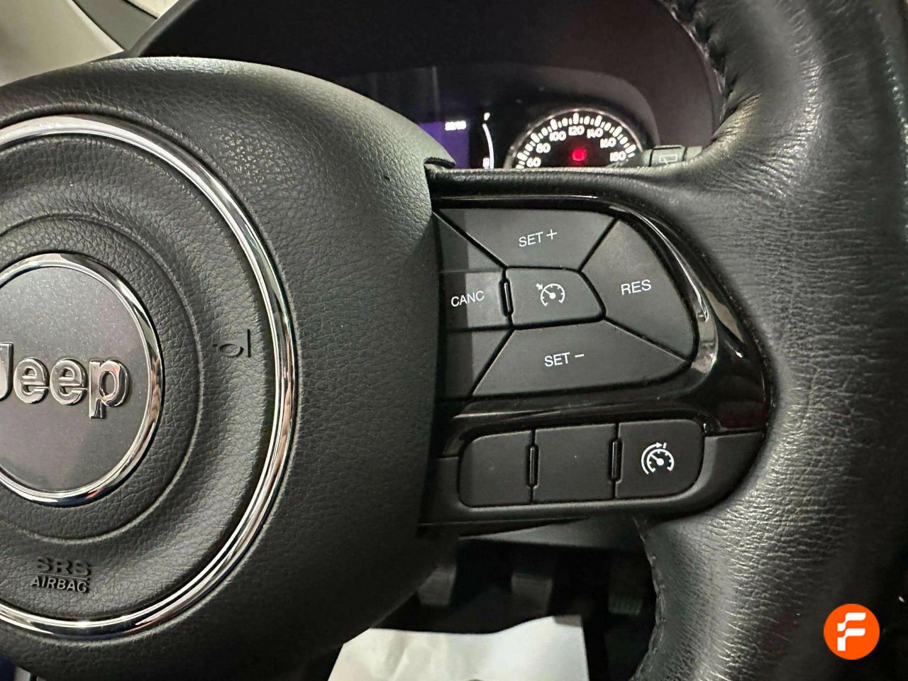 Foto Jeep Renegade 17