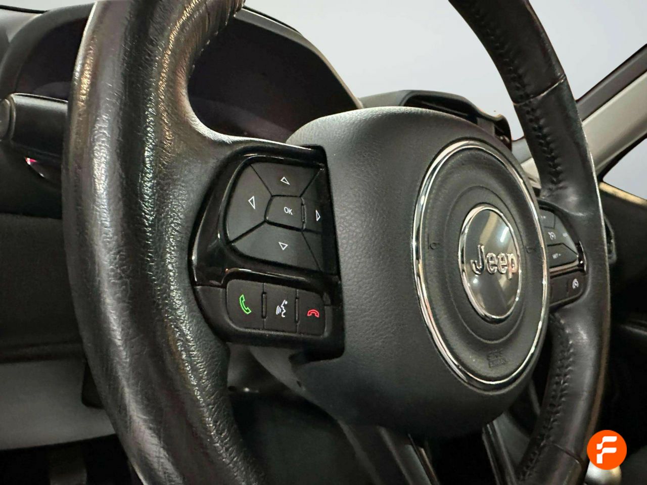 Foto Jeep Renegade 18