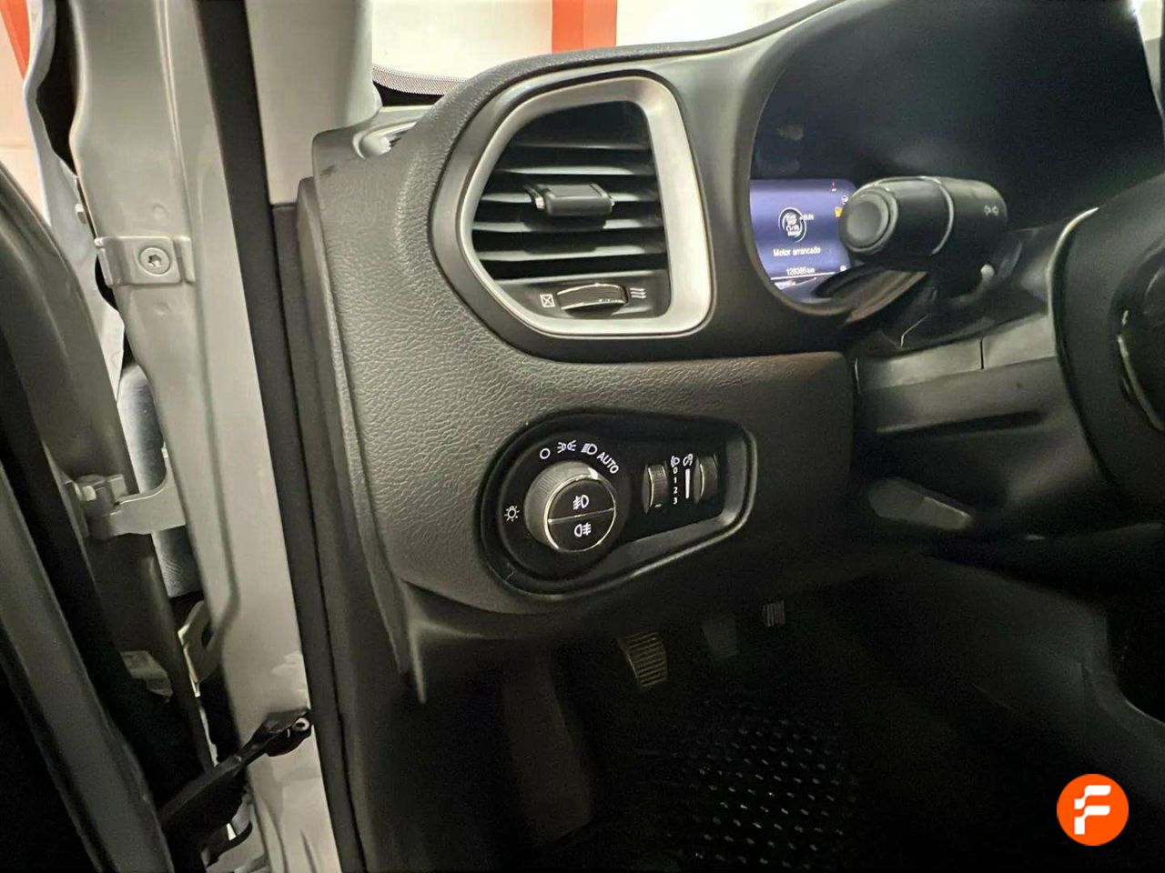 Foto Jeep Renegade 25