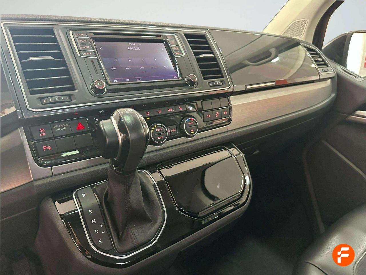 Foto Volkswagen Multivan 16