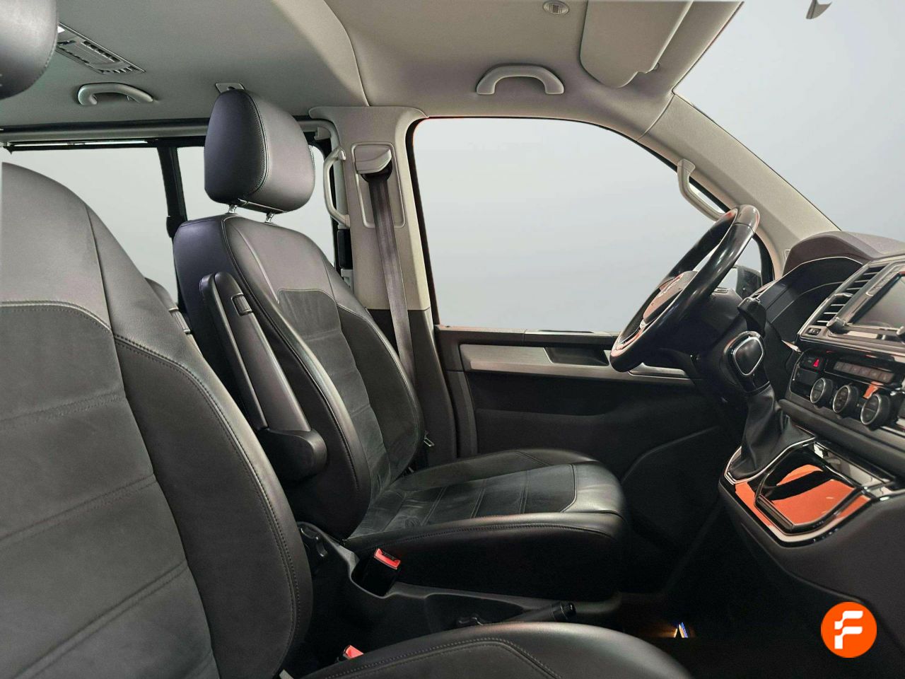 Foto Volkswagen Multivan 26