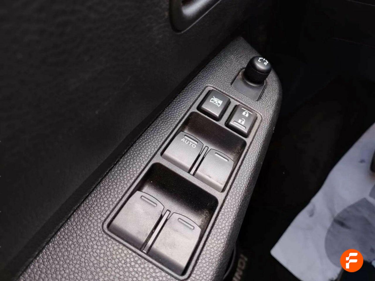 Foto Suzuki Ignis 26
