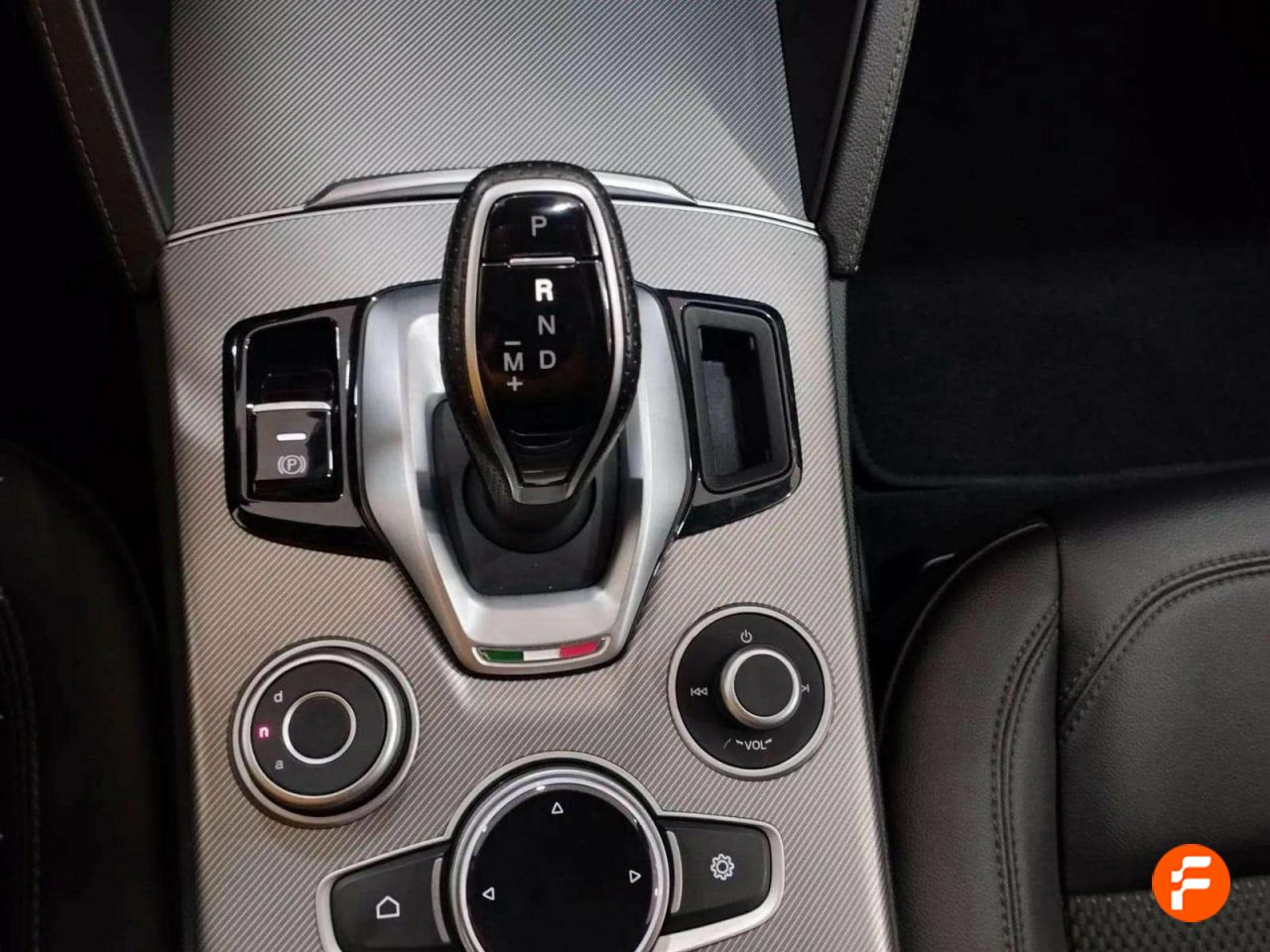 Foto Alfa Romeo Stelvio 28