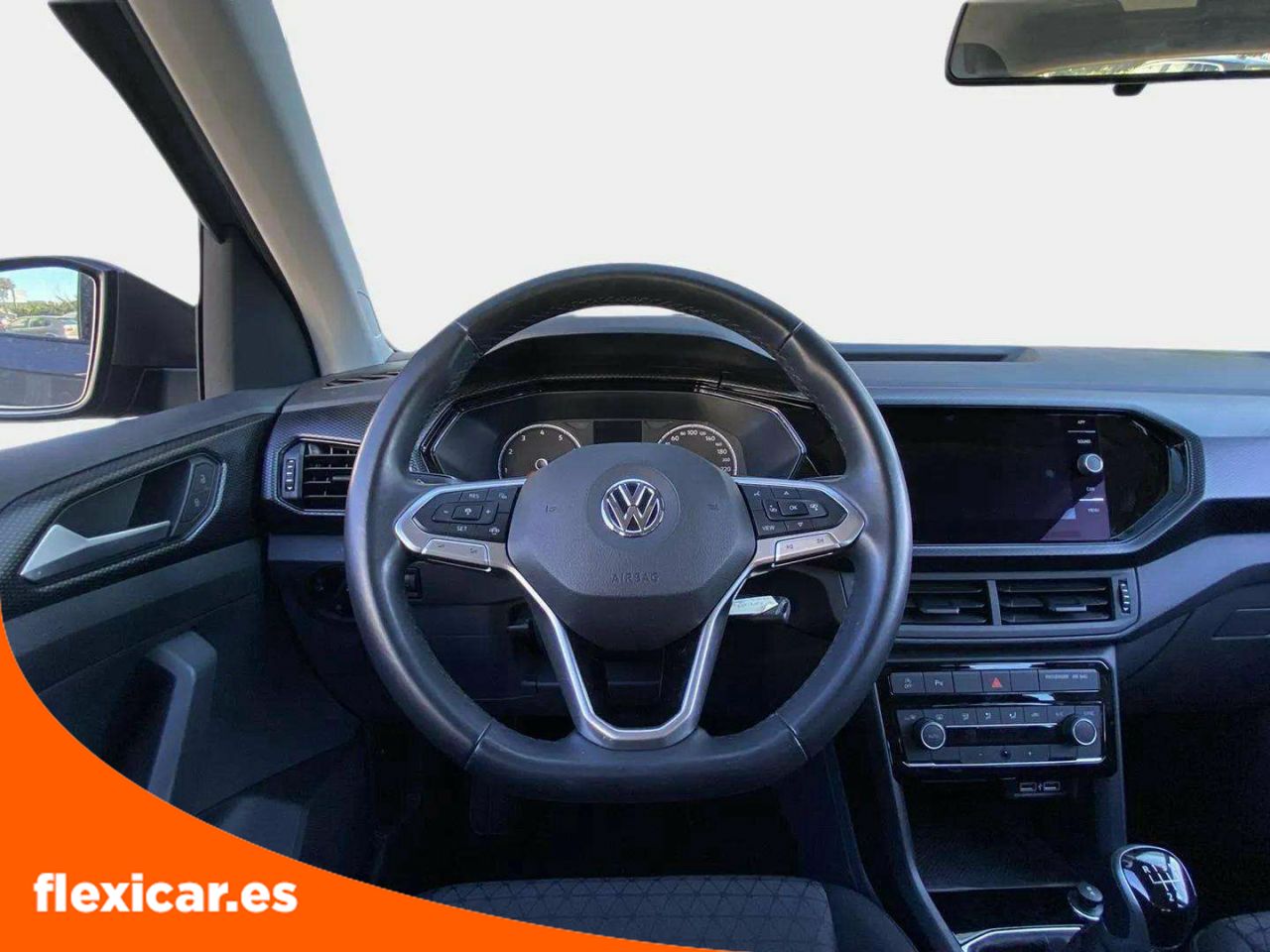 Foto Volkswagen T-Cross 13