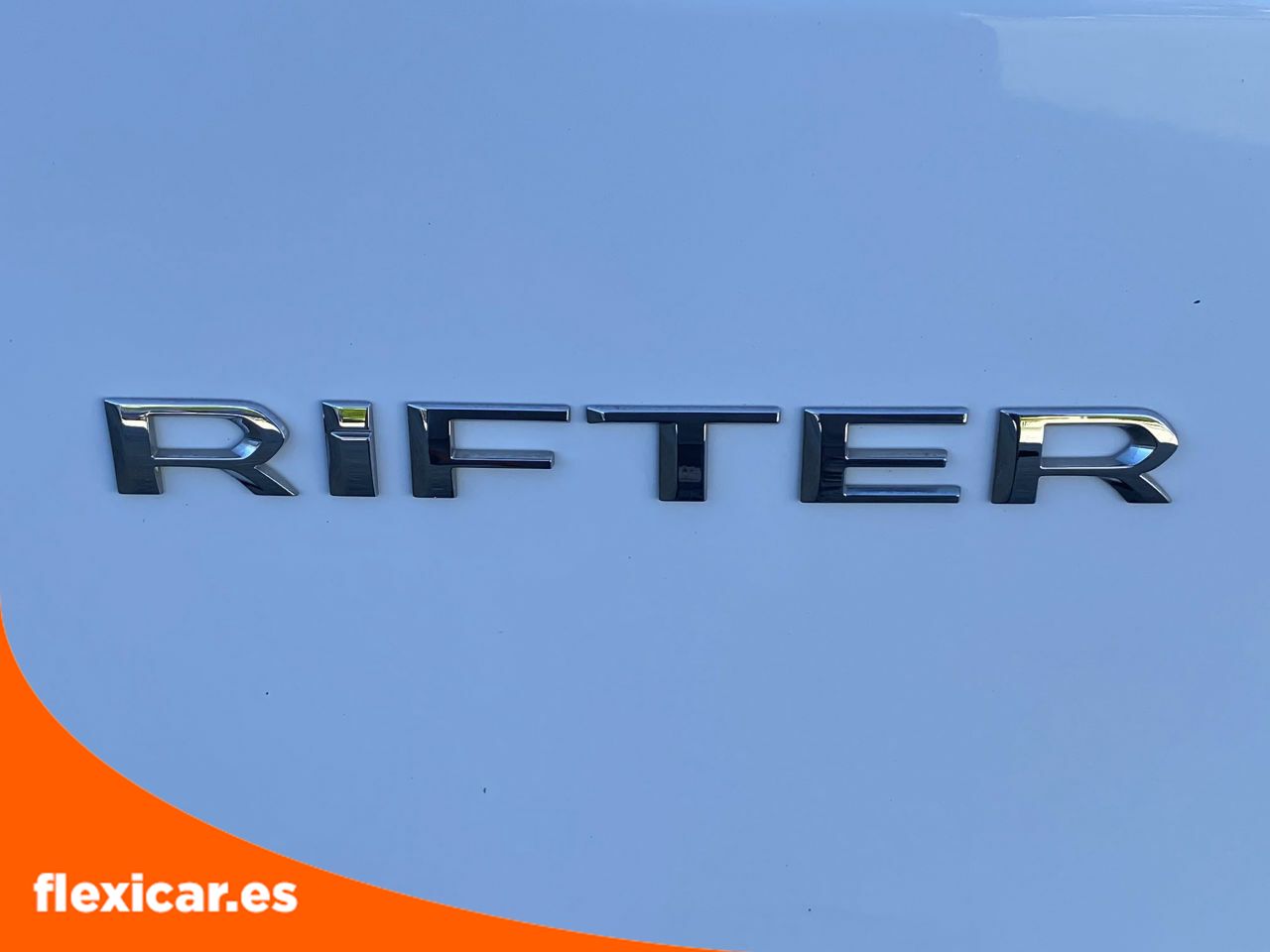 Foto Peugeot Rifter 31