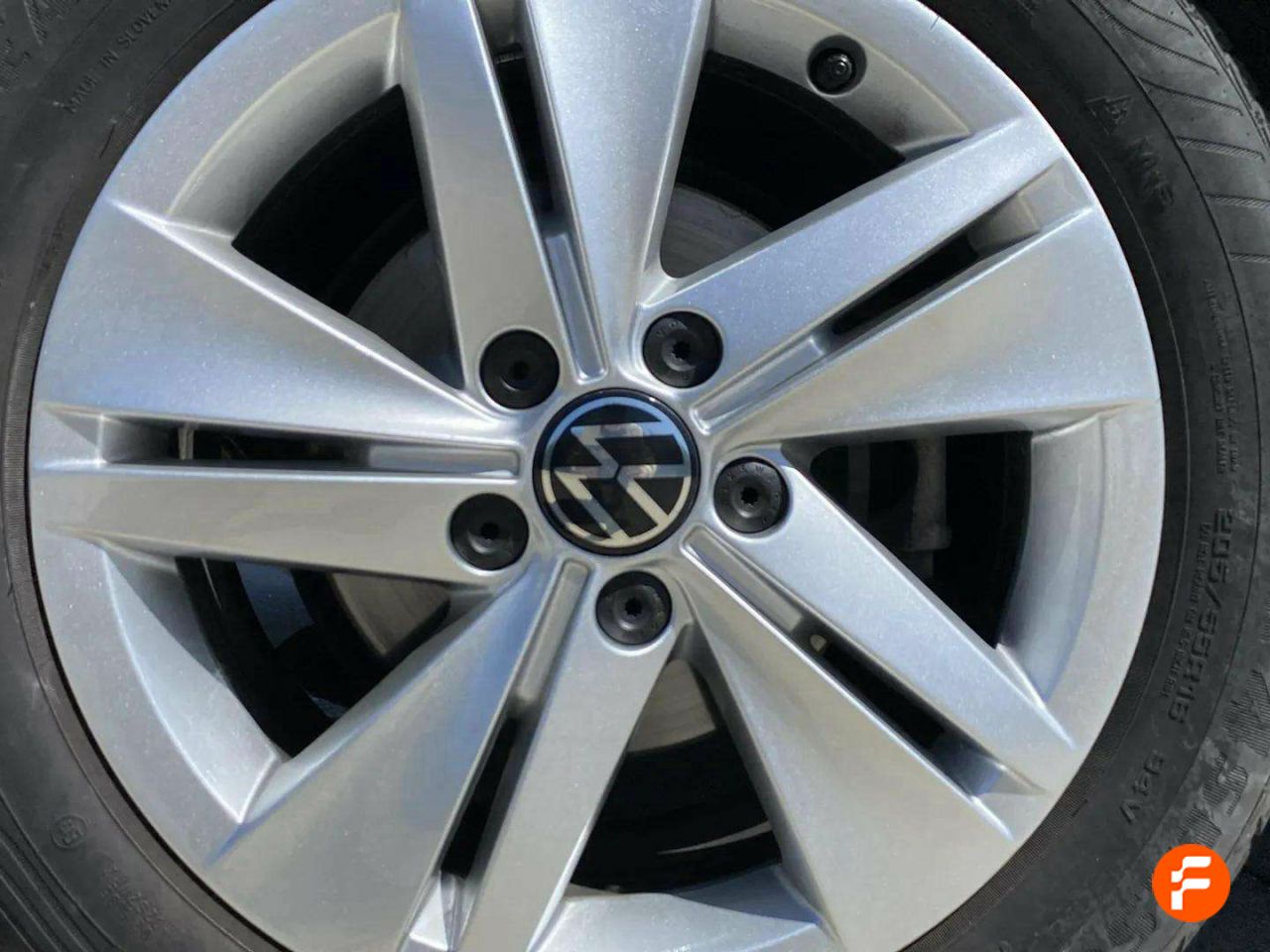 Foto Volkswagen Golf 25