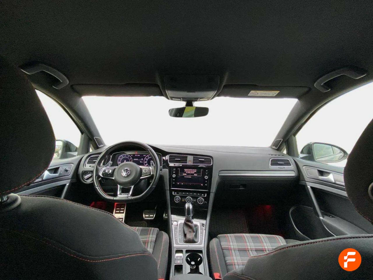 Foto Volkswagen Golf 10