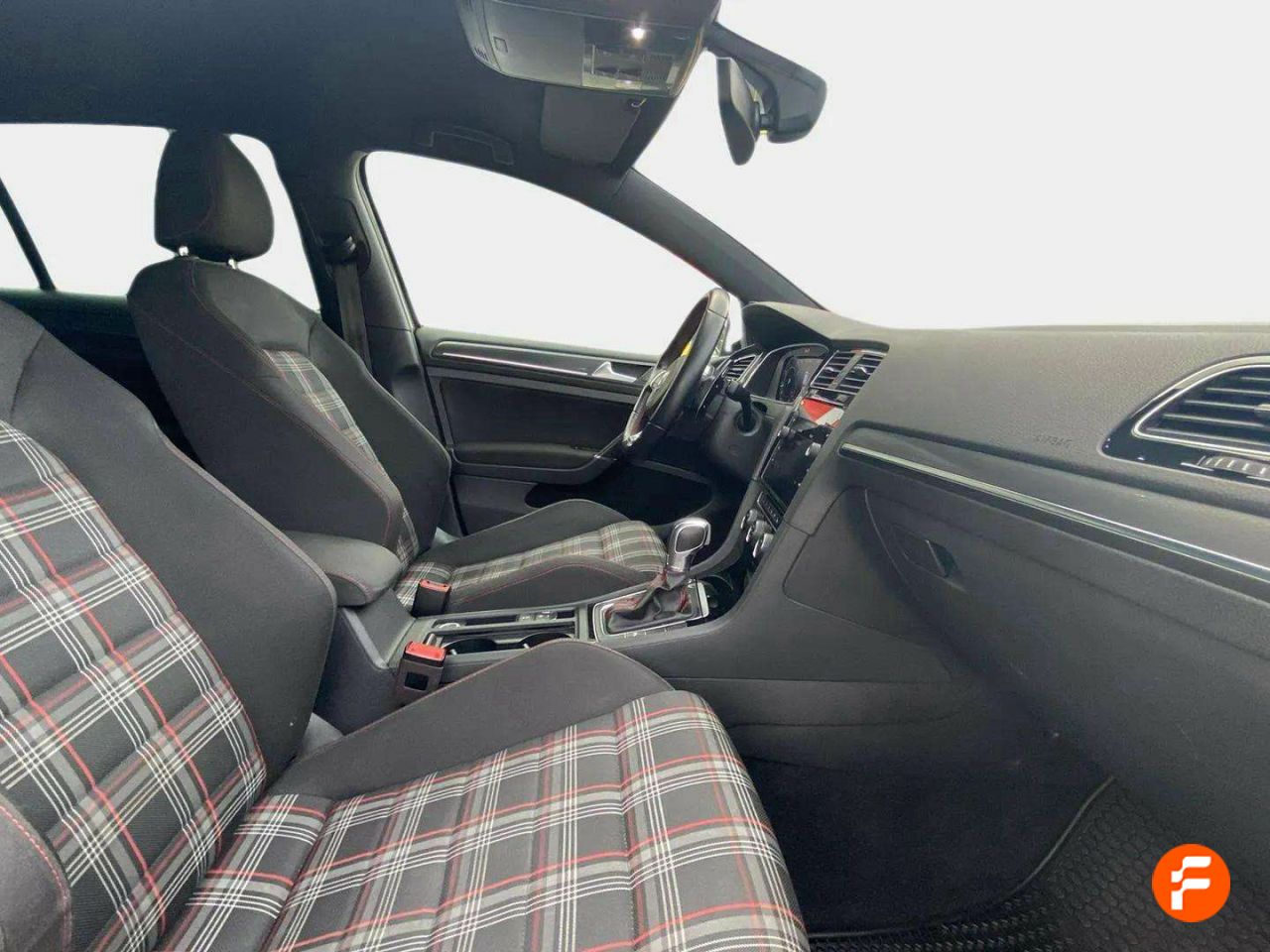 Foto Volkswagen Golf 14