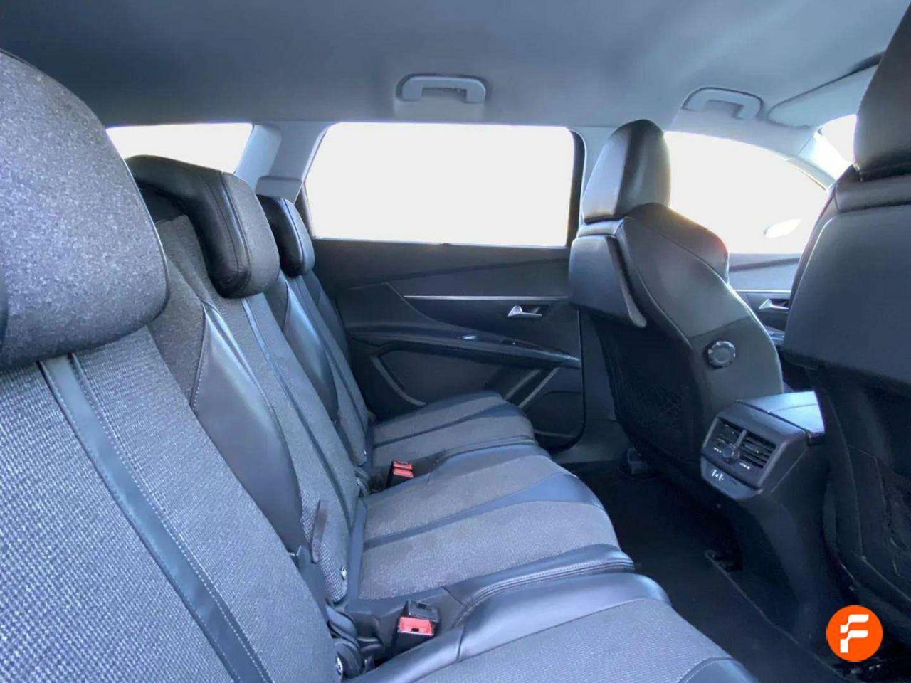 Foto Peugeot 5008 15