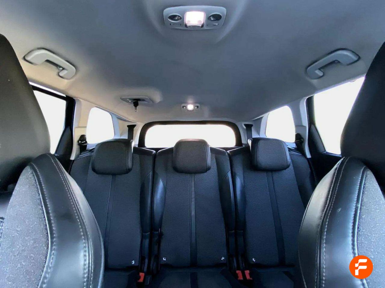 Foto Peugeot 5008 16
