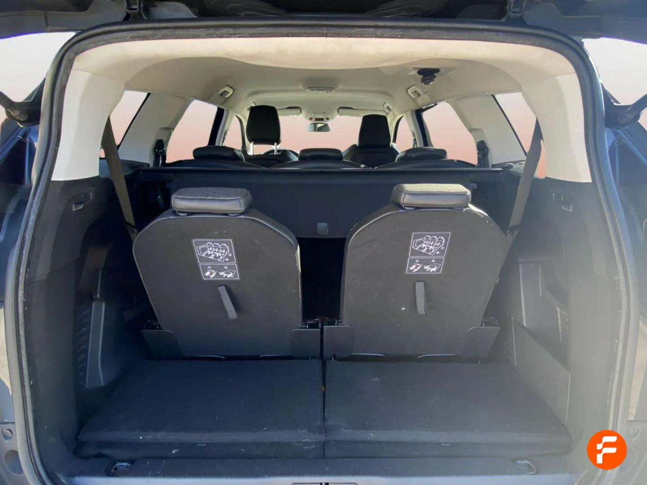 Foto Peugeot 5008 17