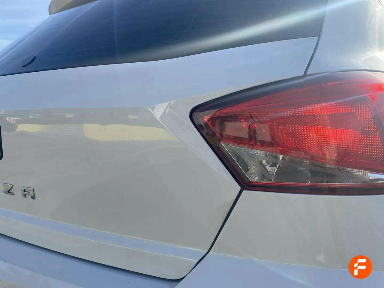 Foto Seat Ibiza 21