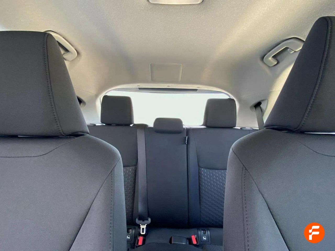Foto Toyota Yaris 16
