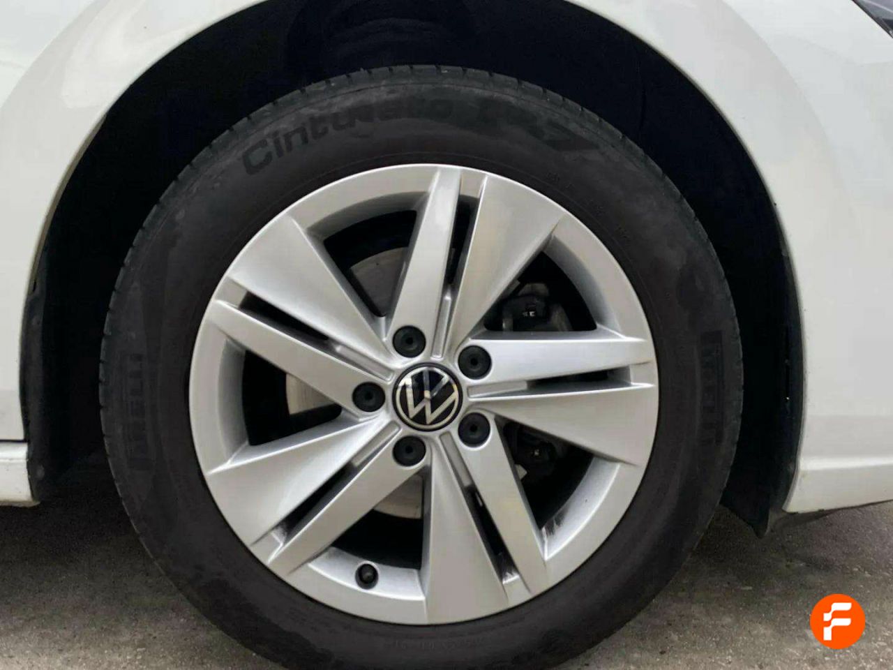 Foto Volkswagen Golf 18