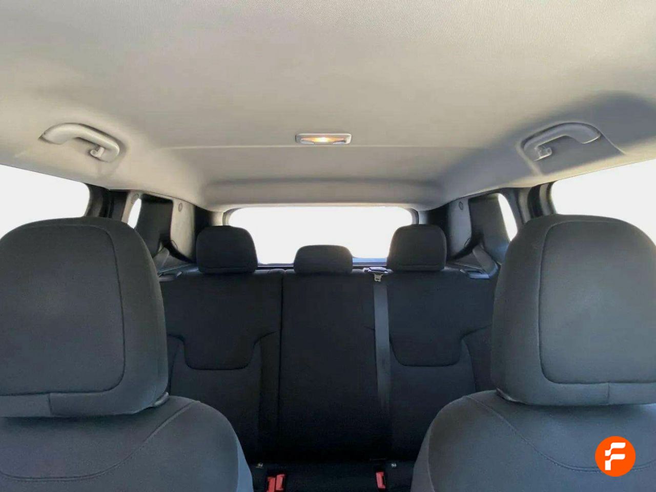 Foto Jeep Renegade 16