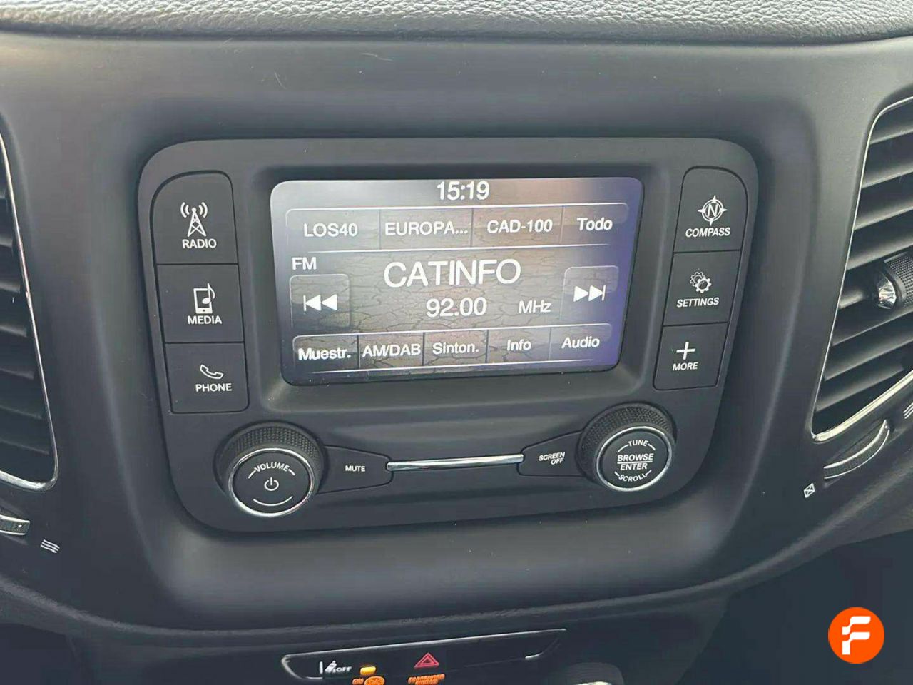 Foto Jeep Compass 24