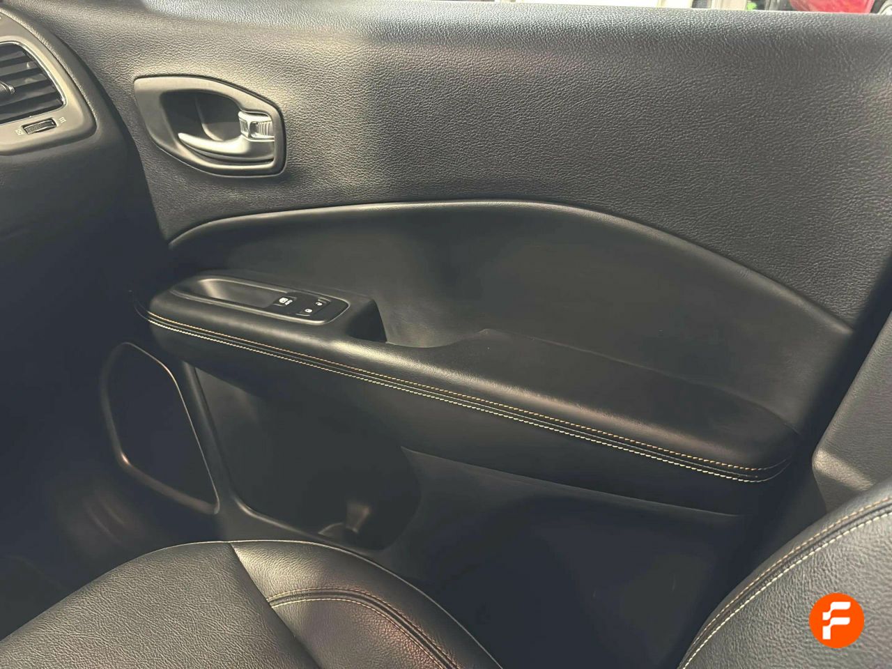 Foto Jeep Compass 15