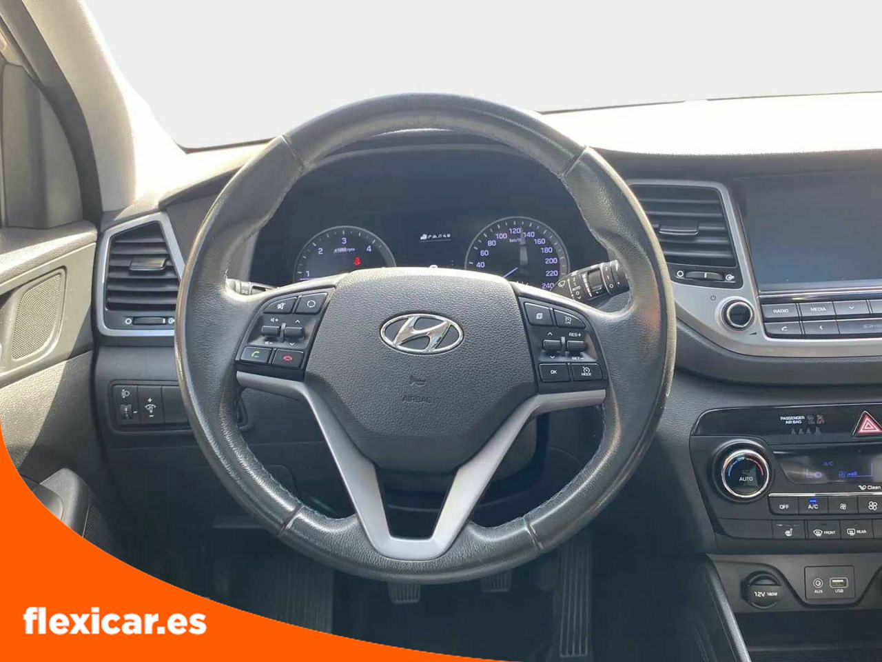 Foto Hyundai Tucson 13