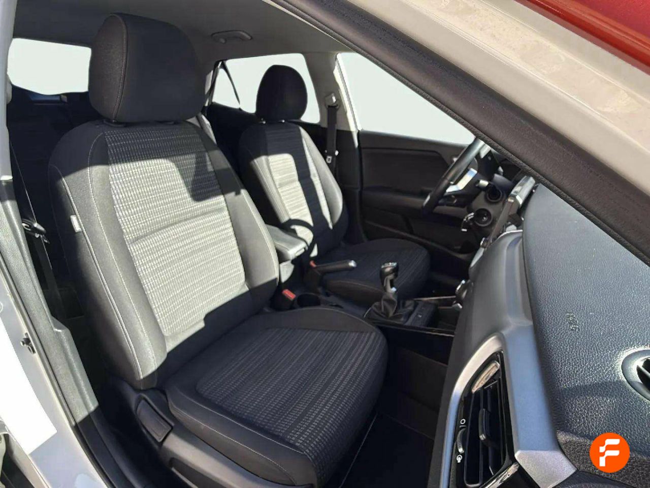 Foto Kia Stonic 18