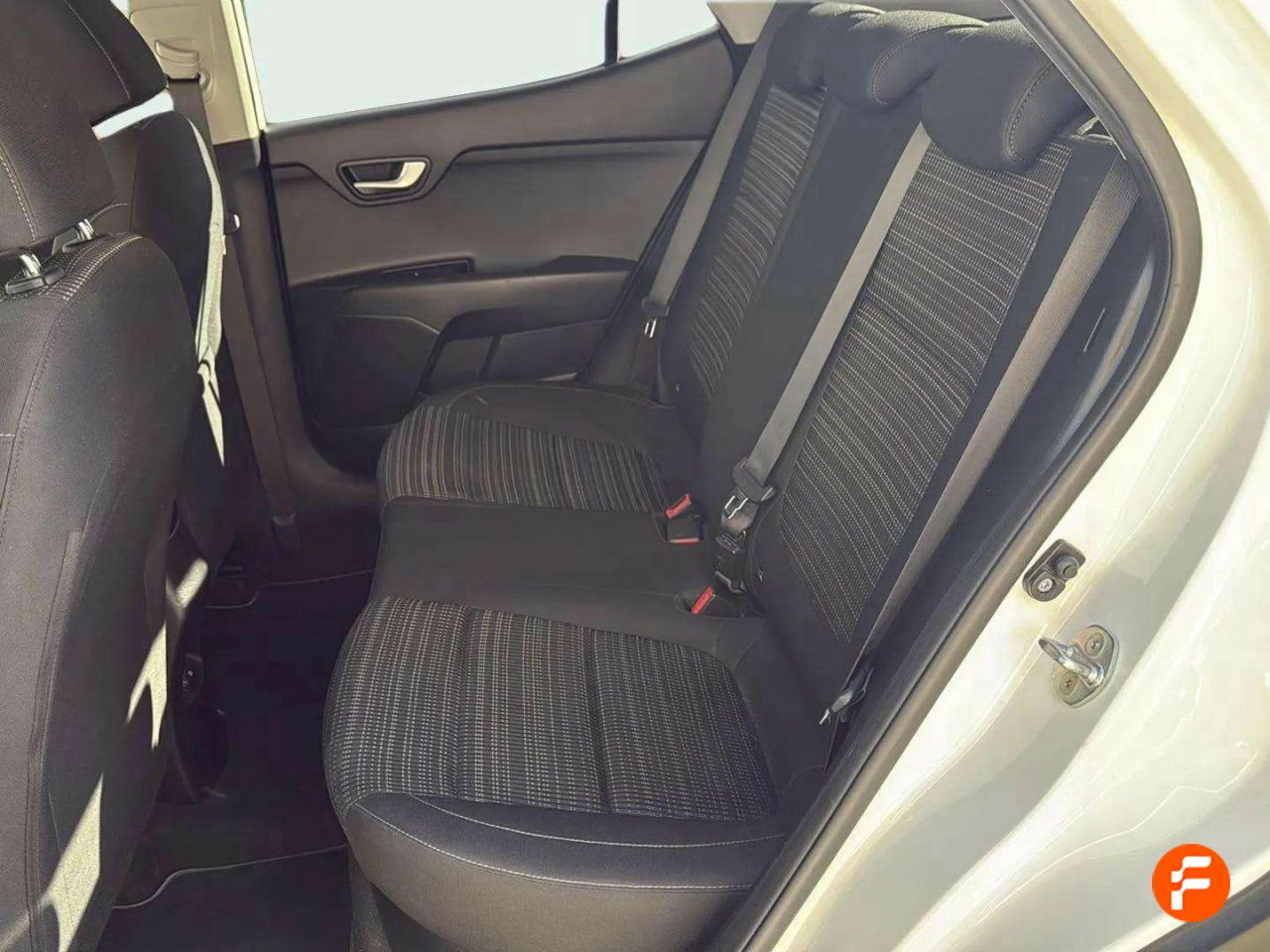 Foto Kia Stonic 19