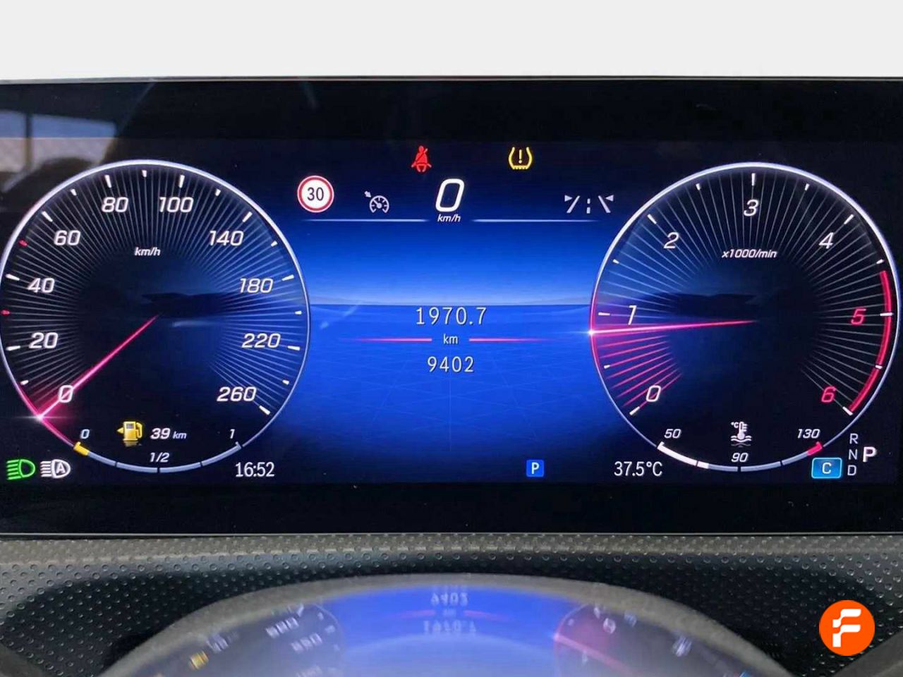 Foto Mercedes-Benz Clase CLA 14