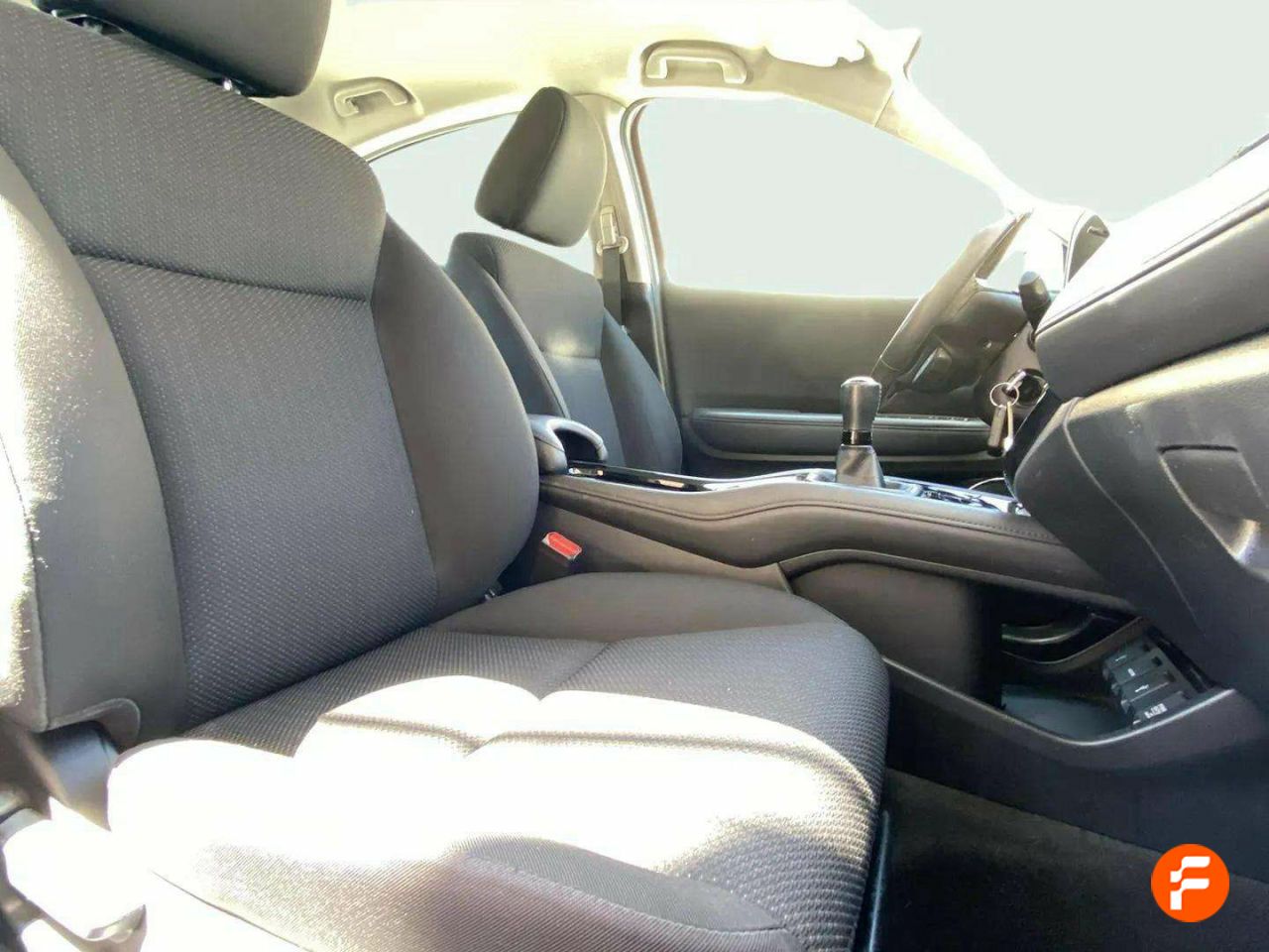 Foto Honda HR-V 17